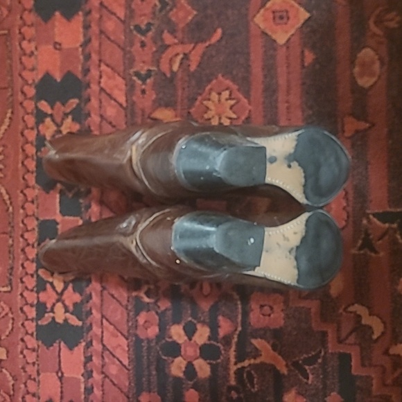 VINTAGE DISTRESSED BROWN COWBOY BOOTS - Picture 8 of 12